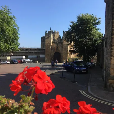 Barbican View - Luxury Apartment Opposite Alnwick Castle Exterior photo